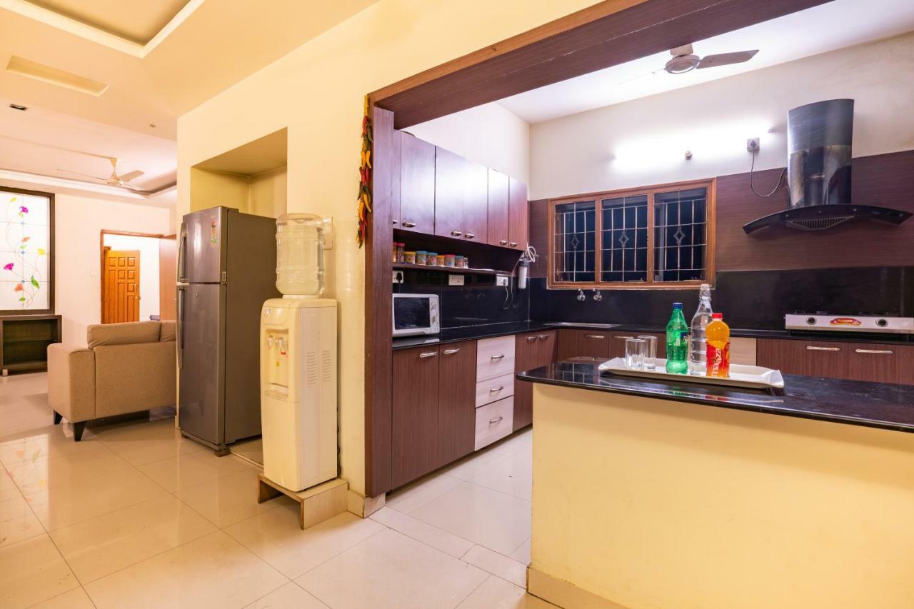 Blueberry Service Apartments Хайдарабад Экстерьер фото